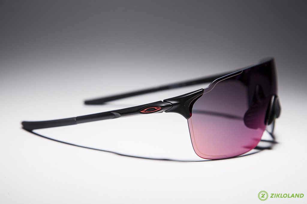 Oakley_011