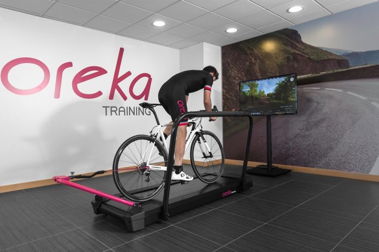 Oreka Training lanza a la venta su rodillo para sentir la carretera en casa