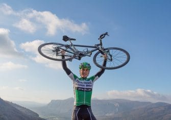 Caja Rural-Seguros RGA seguirá con Fuji Bikes hasta 2018