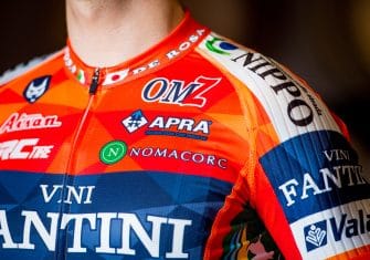 Nippo-maillot-2017-12