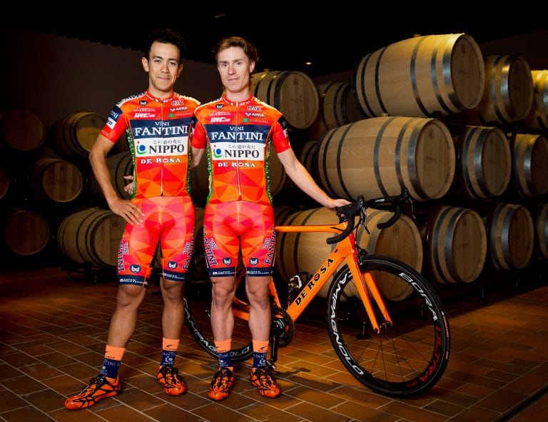 Galería de fotos: Nippo Vini Fantini y Cunego, más naranjas en 2017