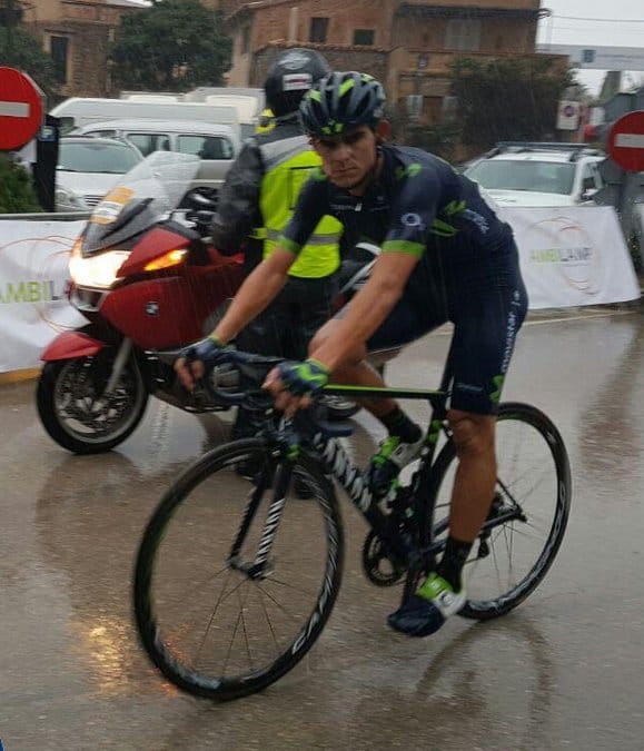 Amador, quinto en Deià tras pinchar y caerse