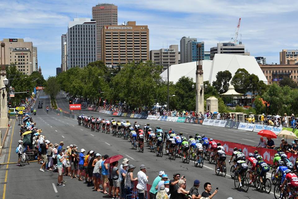 Down-Under-6-2017-peloton