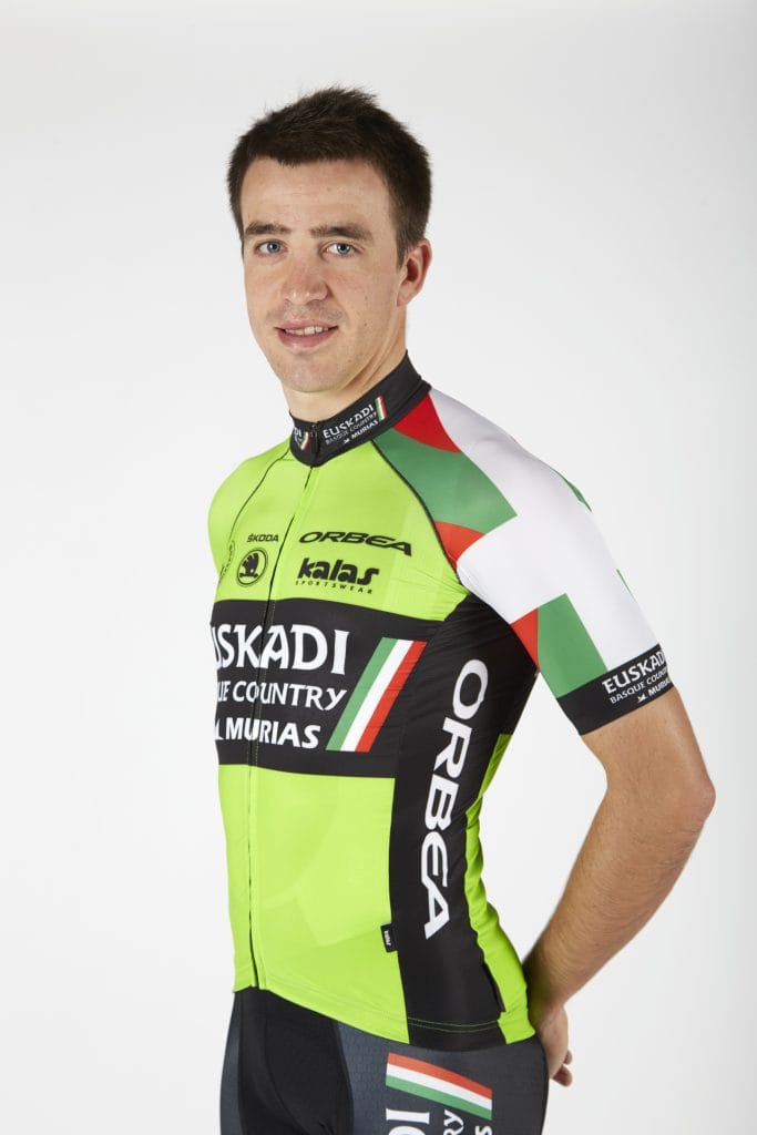 Euskadi-Murias-Kalas-ropa-1