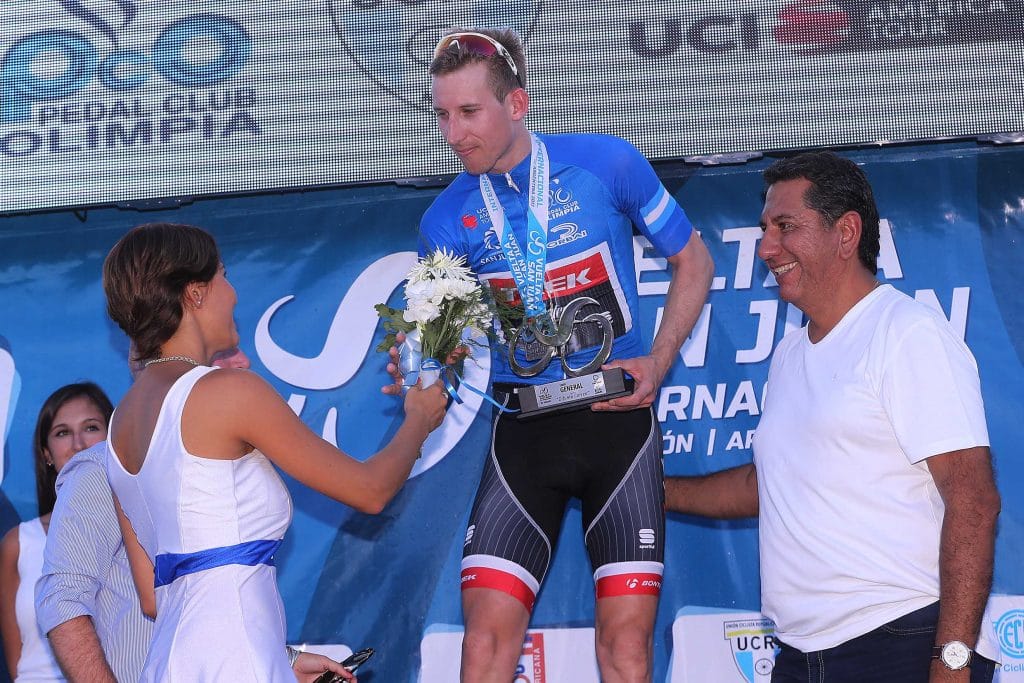 Mollema, de azul. Foto: Ilario Biondi