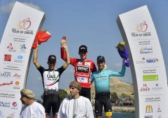 costa-hermans-aru-podio-oman-2017