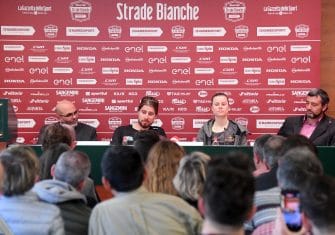 Strade-Bianche-Sagan-Dideriksen-rueda-prensa