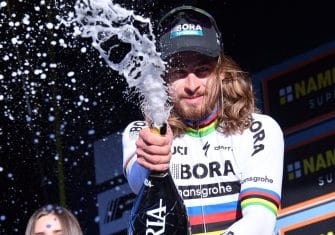 sagan-celebra-tirreno-3a-2017