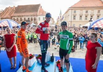 nibali-roson-hirt-podio-croacia-2017-detras.jpg