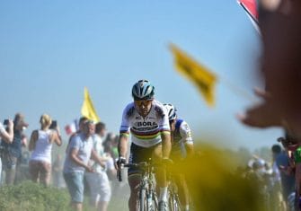 sagan-bora-sufre-roubaix-2017