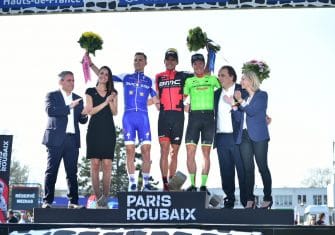 stybar-vanavermaet-langeveld-podio-roubaix-2017