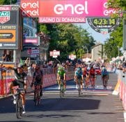 Giro Italia: Fraile se exhibe en los Apeninos y Dumoulin se defiende (Vídeo)