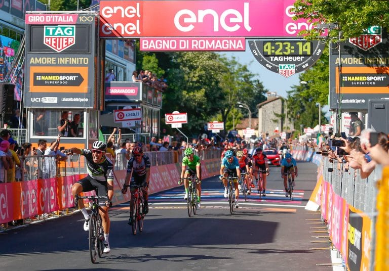 Giro Italia: Fraile se exhibe en los Apeninos y Dumoulin se defiende (Vídeo)