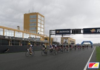 Bicircuit, la marcha ciclodeportiva del Circuito de Cheste