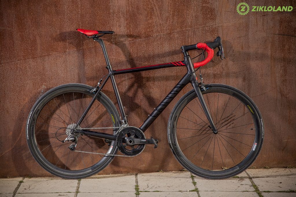 Canyon-Ultimate-AL-SLX-9.0-3