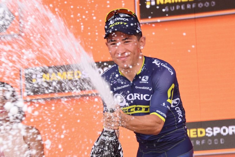 caleb-ewan-cava-podio-7ª-etapa-giro