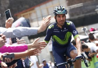 de-la-parte-movistar-team-giro-italia-2017-1