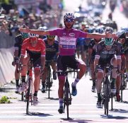 gaviria-quick-step-giro-italia-2017-13ª-etapa-2