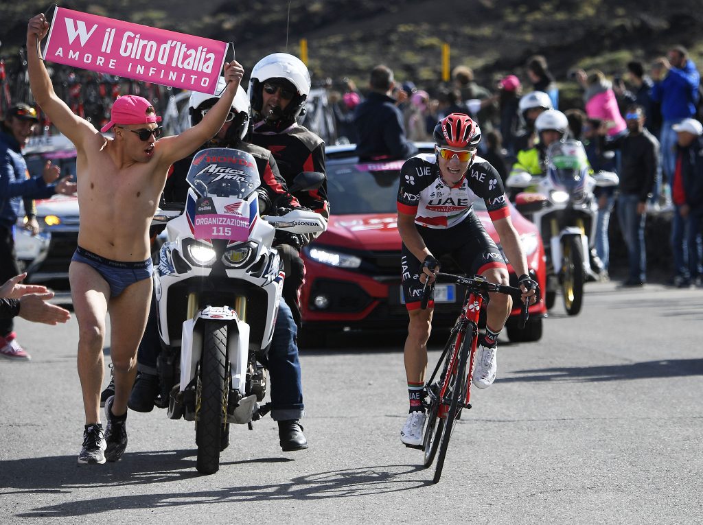 jan-polanc-uae-team-emirates-giro-italia-2017-4ª-eta
