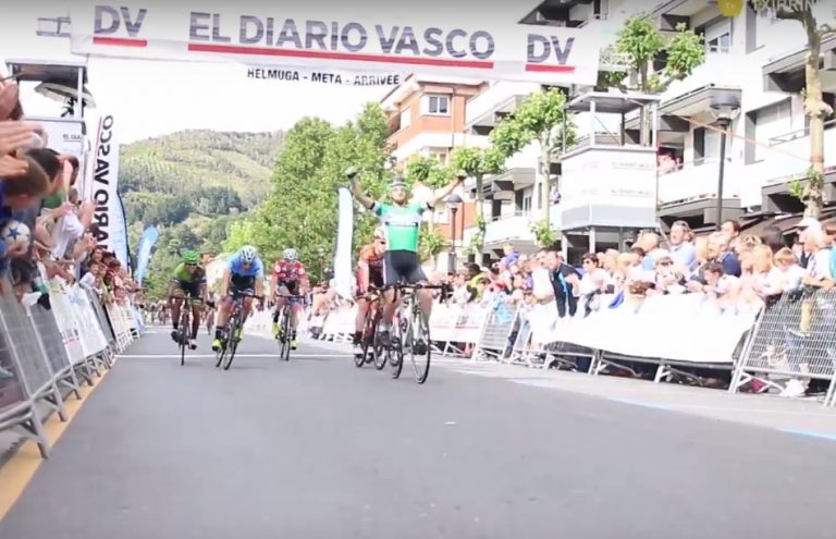Vuelta Bidasoa: Cañellas (Caja Rural-RGA) gana la tercera al sprint (Vídeo)