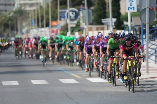 volta-castellon-peloton-2017