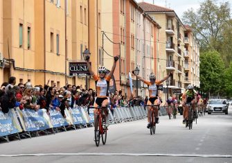 Eider Merino le da la Vuelta a Burgos a Lointek: «La victoria es del equipo»