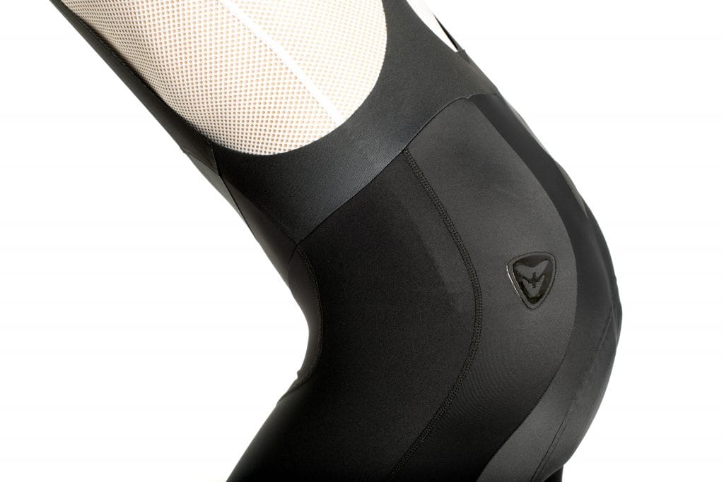 02_CUORE_of_Switzerland_Virtue_Gold_Bib_Short_Detail