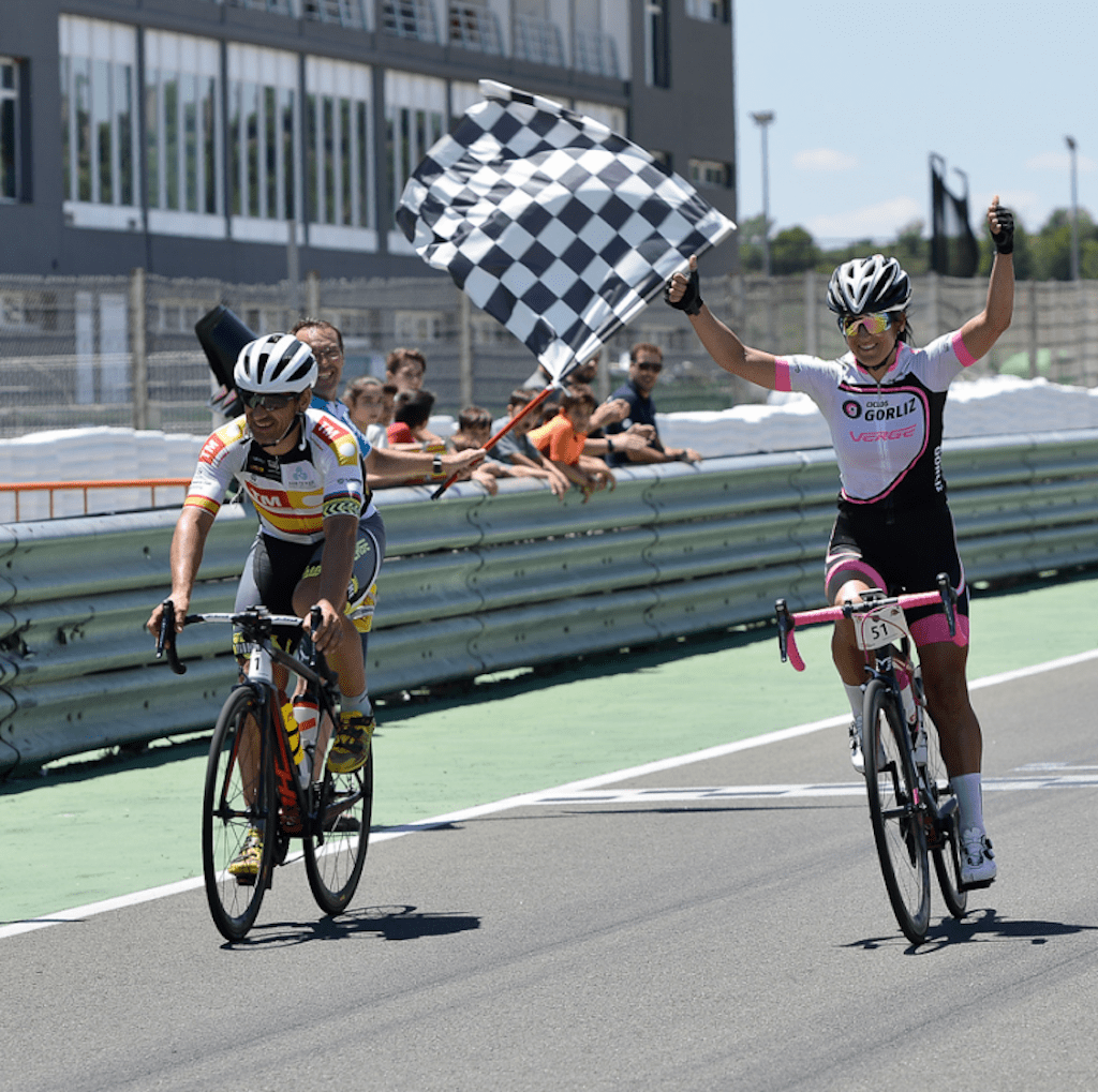 Mundial 24 horas CRI: Julián Sanz y Ziortza Villa, a no pisar la arena en Borrego