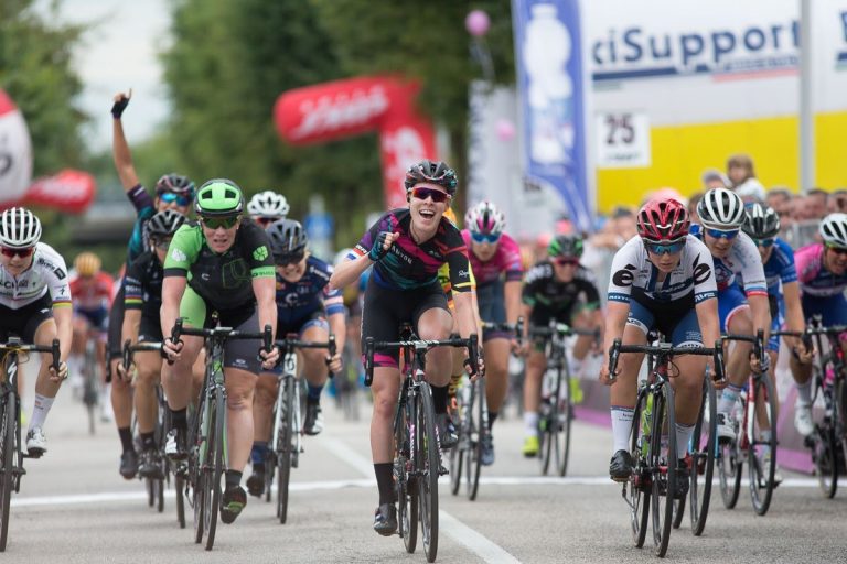 hannah-barnes-3ª-etapa-giro-rosa-2017