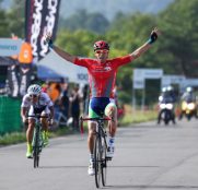 Toribio sigue dominando en el Japan ProTour