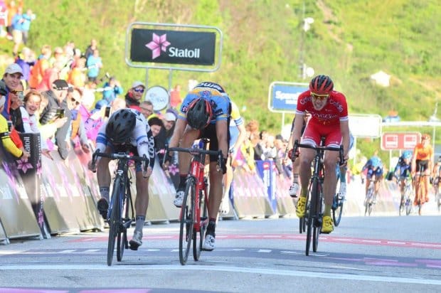 august-jensen-dylan-teuns-arctic-race-norway-etapa-3-2017