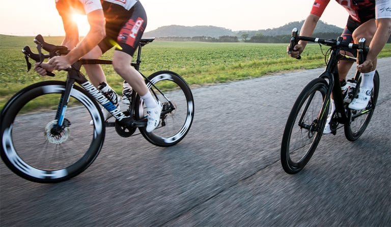 HED lanza las Vanquish 6 Carbon Clincher, unas ruedas únicas