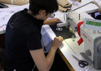 Assos enseña sus novedades y su fábrica a las tiendas españolas