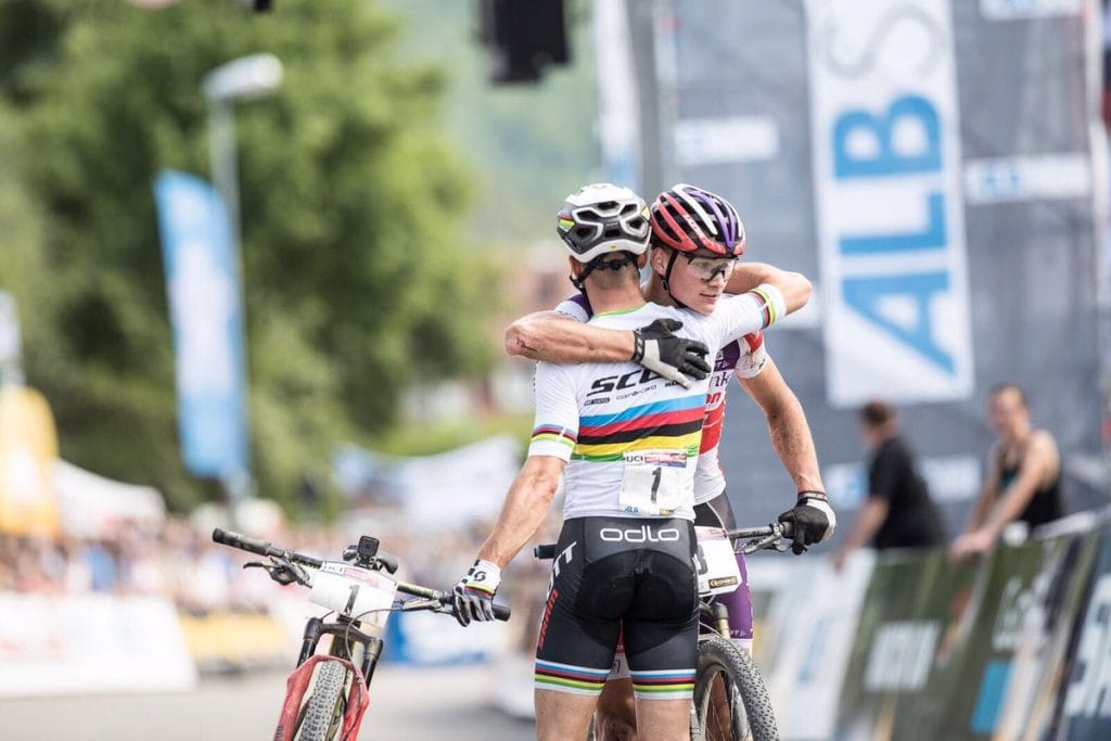 Van der Poel protagonizó un bonito duelo con Nino Schurter. Foto: Irmo Keizer / @mathieuvdpoel