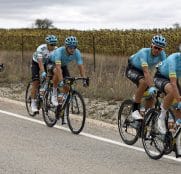 El equipo Astana, con problemas financieros