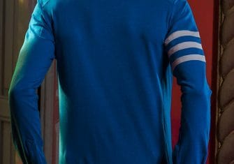 casual-cycling-transparent-camisa-azul-espalda-restaurante