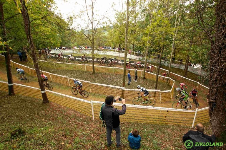 La foto de la semana: Llodio, un circuito y una organización de 10