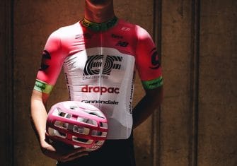 El Team Education First de Urán presenta sus colores para 2018