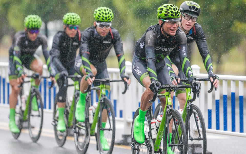 israel-cycling-academy-2017-lluvia