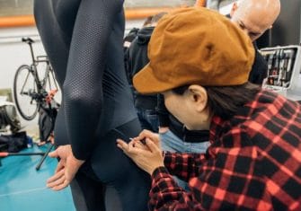 uae-team-emirates-ropa-prueba