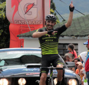 Jose-Serpa-celebra-vuelta-tachira-2018