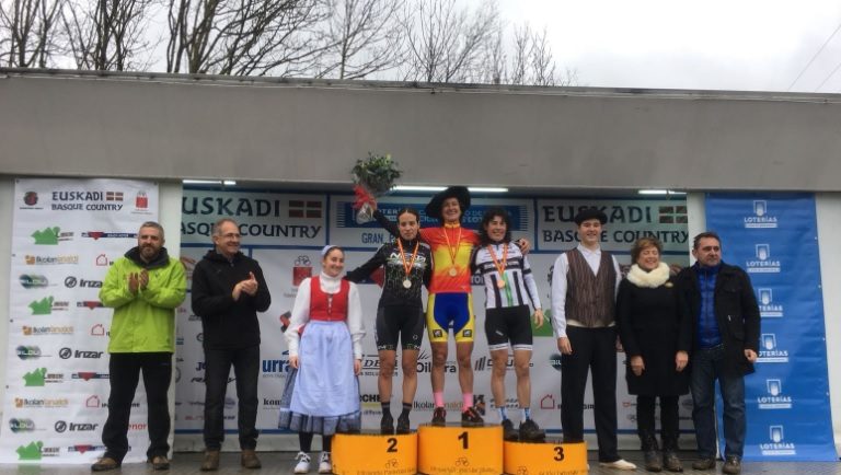 aida-nuño-lucia-gonzalez-olatz-odriozola