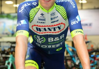 Wanty da protagonismo al blanco en su maillot 2018