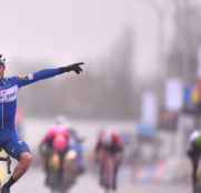 yves-lampaert-quick-step-dwars-door-vlaanderen-2018
