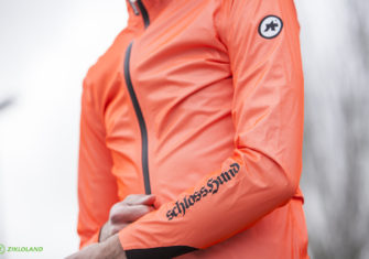 Assos Equipe RS rain jacket_04