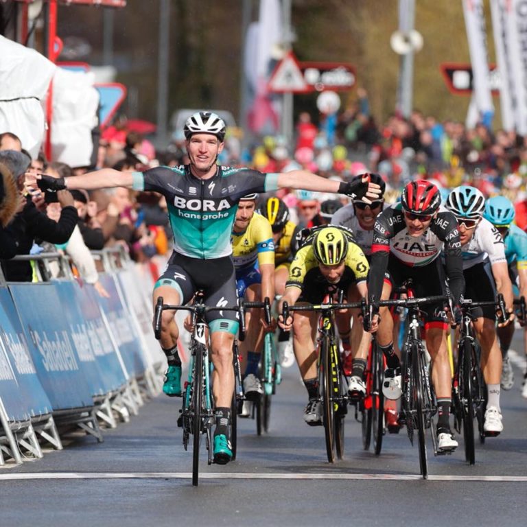 Itzulia: Jay McCarthy, el más rápido en Valdegovía