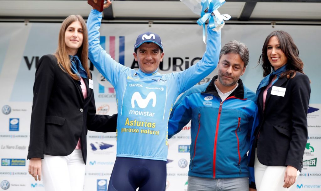 richard-carapaz-movistar-team-vuelta-asturias-2018-etapa3-podio