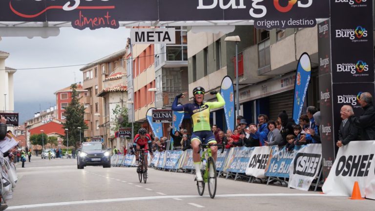 Vuelta a Burgos: Ziortza Isasi (Sopela) se lleva la primera etapa