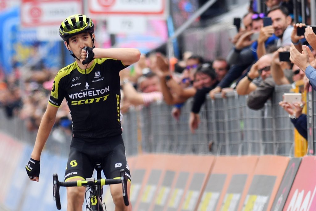 mikel-nieve-mitchelton-scott-celebra-cervinia-giro-2018