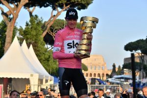chris-froome-2018-giro-italia-etapa21-trofeo